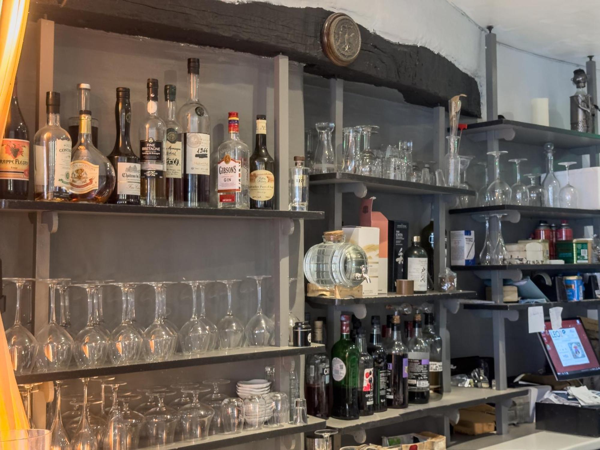 Logis Hotel Les Chardons Bleus Restaurant Le Bistrot De La Mer Роскоф Экстерьер фото